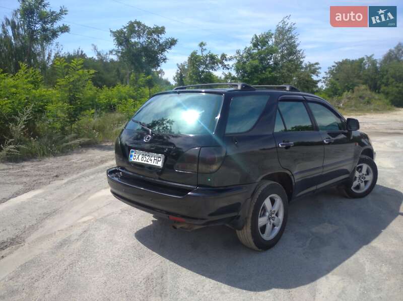 Внедорожник / Кроссовер Lexus RX 2002 в Славуте