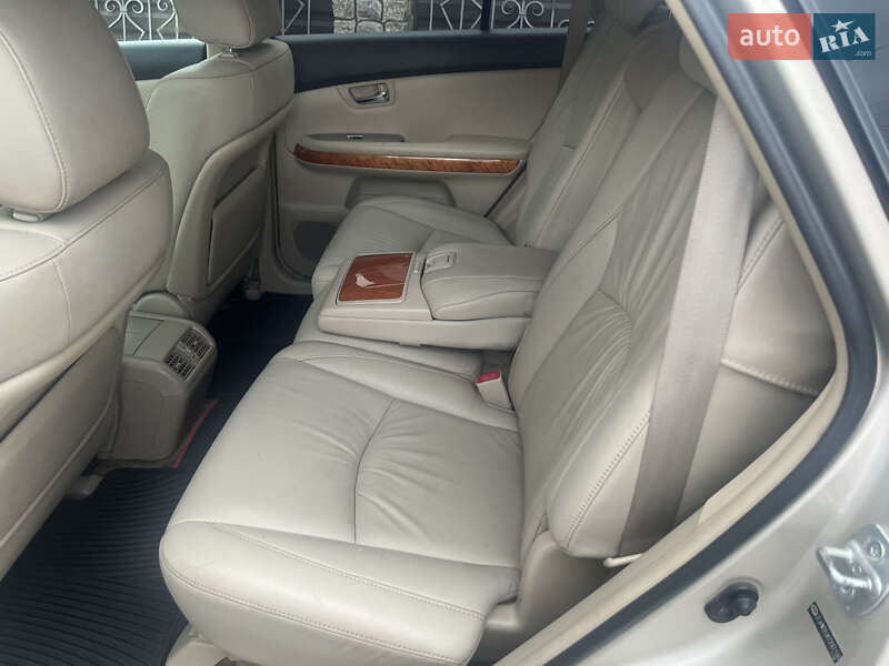 Внедорожник / Кроссовер Lexus RX 2006 в Первомайске
