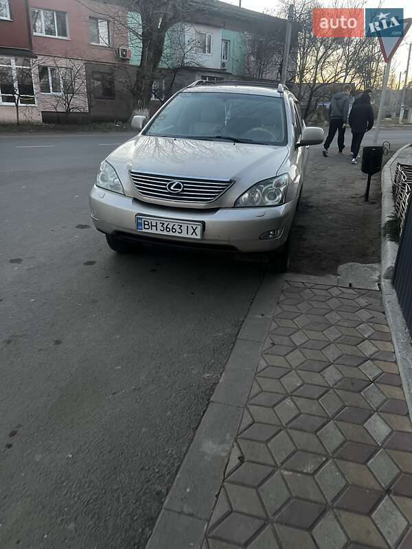 Внедорожник / Кроссовер Lexus RX 2005 в Березовке
