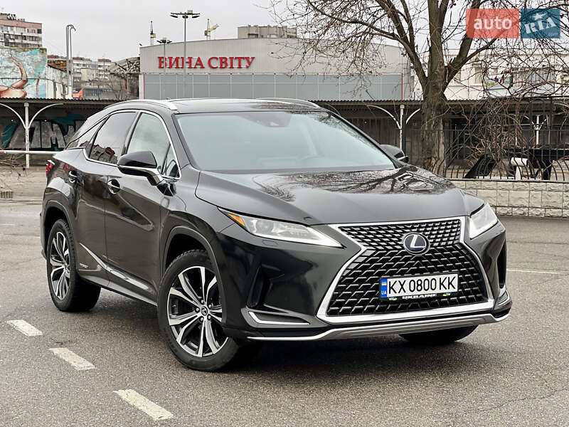 Lexus RX 2021