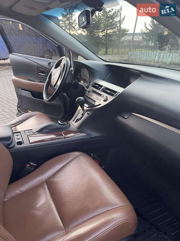 Внедорожник / Кроссовер Lexus RX 2014 в Долине
