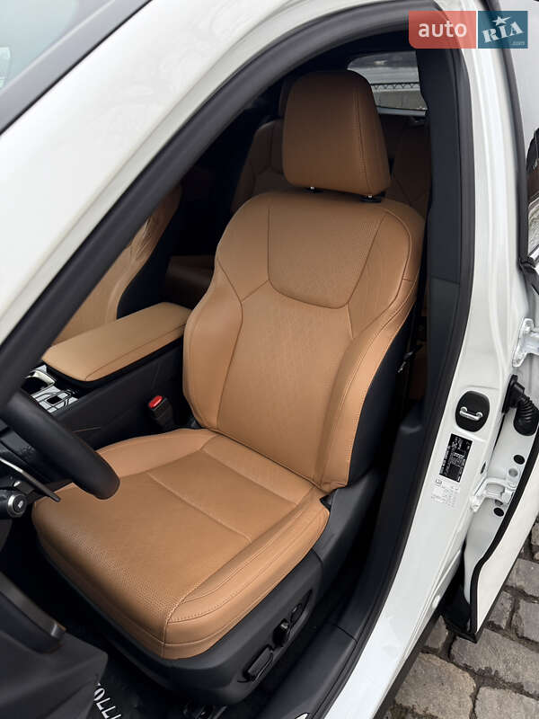 Внедорожник / Кроссовер Lexus RX 2023 в Киеве