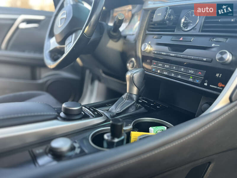 Позашляховик / Кросовер Lexus RX 2017 в Софіївській Борщагівці