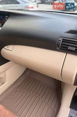 Внедорожник / Кроссовер Lexus RX 2011 в 
