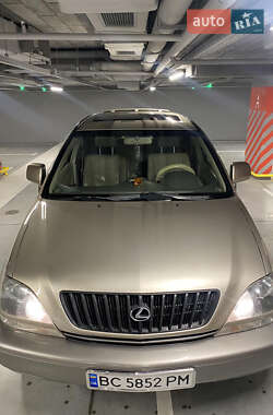 Внедорожник / Кроссовер Lexus RX 1999 в 