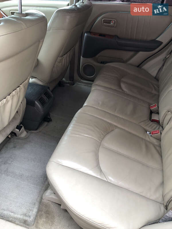 Внедорожник / Кроссовер Lexus RX 1999 в Жовкве фото 3 Внедорожник / Кроссовер Lexus RX 1999 в Жовкве