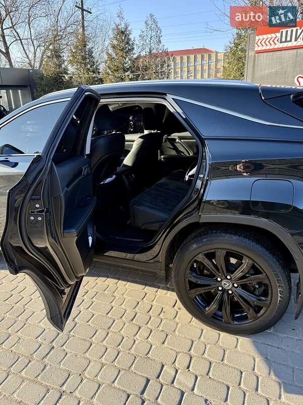 Позашляховик / Кросовер Lexus RX 2018 в Львові