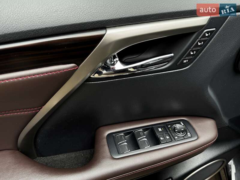 Внедорожник / Кроссовер Lexus RX 2018 в Киеве