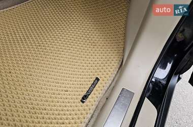 Позашляховик / Кросовер Lexus RX 2004 в 