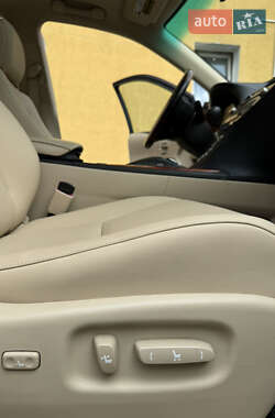 Внедорожник / Кроссовер Lexus RX 2010 в 