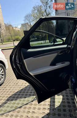 Внедорожник / Кроссовер Lexus RX 2018 в 