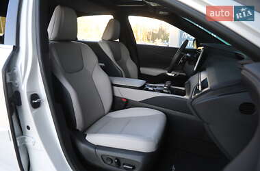 Внедорожник / Кроссовер Lexus RX 2023 в 