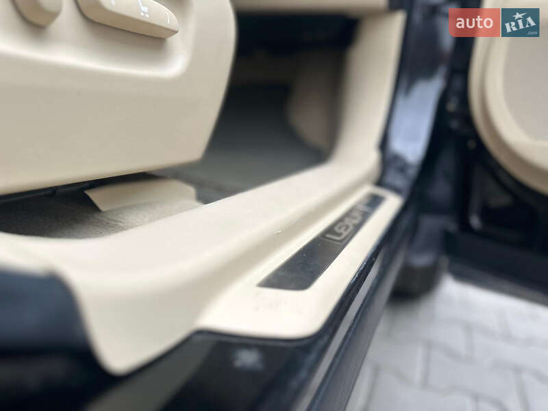 Позашляховик / Кросовер Lexus RX 2012 в Тернополі
