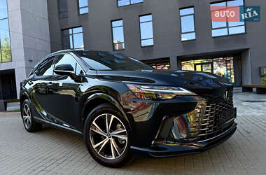 Позашляховик / Кросовер Lexus RX 2024 в 