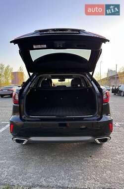 Внедорожник / Кроссовер Lexus RX 2017 в 