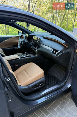 Внедорожник / Кроссовер Lexus RX 2024 в 