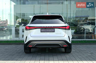 Внедорожник / Кроссовер Lexus RX 2023 в 