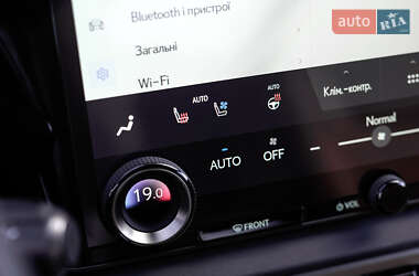Внедорожник / Кроссовер Lexus RX 2023 в 