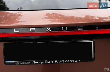 Внедорожник / Кроссовер Lexus RX 2022 в 