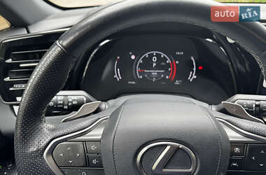 Внедорожник / Кроссовер Lexus RX 2022 в 