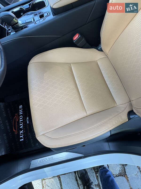Внедорожник / Кроссовер Lexus RX 2023 в Киеве