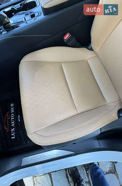 Внедорожник / Кроссовер Lexus RX 2023 в 