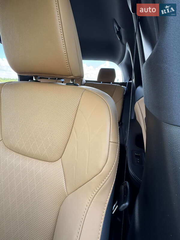 Внедорожник / Кроссовер Lexus RX 2023 в Киеве