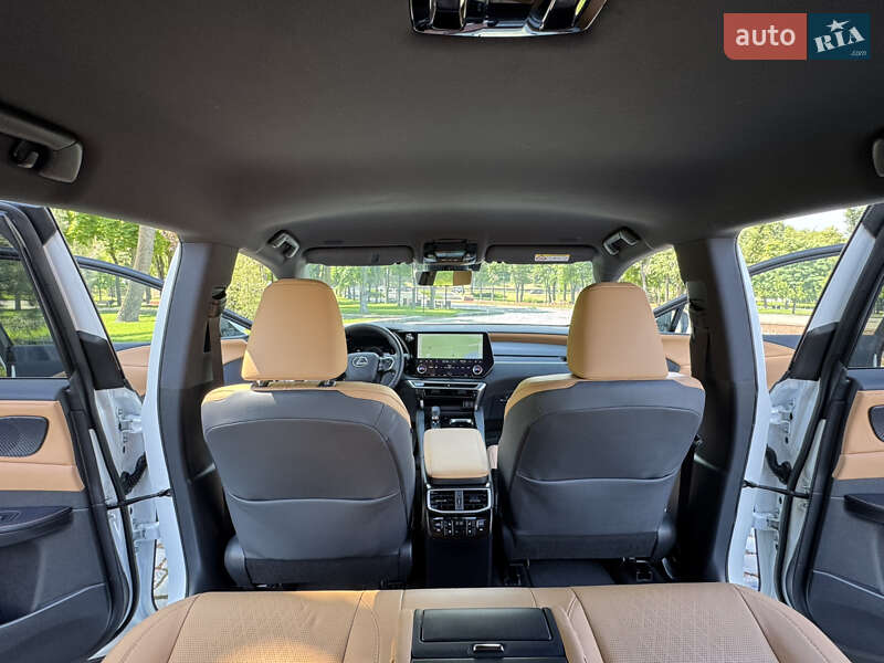 Внедорожник / Кроссовер Lexus RX 2023 в Киеве