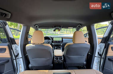 Внедорожник / Кроссовер Lexus RX 2023 в 