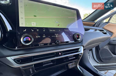 Внедорожник / Кроссовер Lexus RX 2023 в 