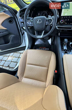 Внедорожник / Кроссовер Lexus RX 2023 в 