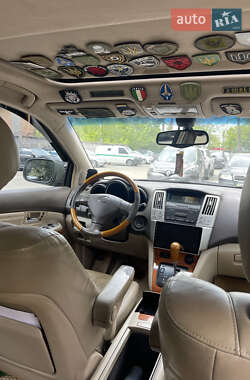 Позашляховик / Кросовер Lexus RX 2004 в 
