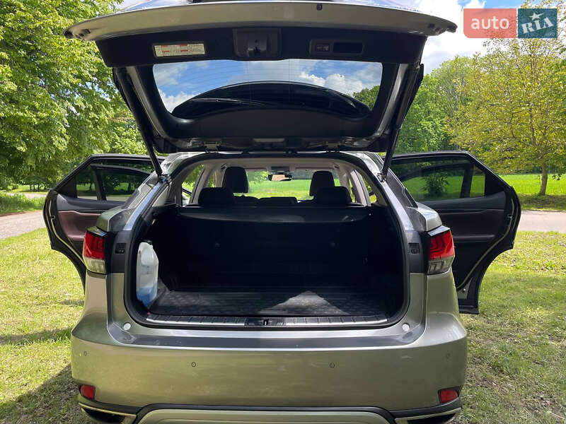 Позашляховик / Кросовер Lexus RX 2022 в Оратові