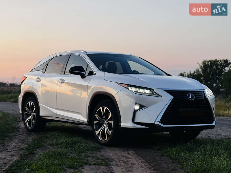 Внедорожник / Кроссовер Lexus RX 2017 в 