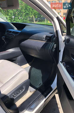 Внедорожник / Кроссовер Lexus RX 2013 в 