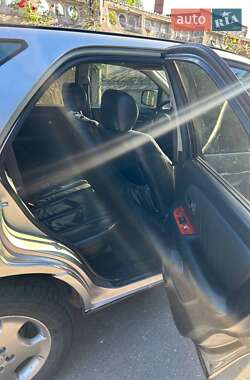 Внедорожник / Кроссовер Lexus RX 2000 в 