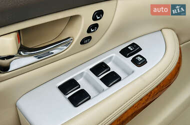 Внедорожник / Кроссовер Lexus RX 2005 в 