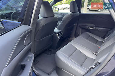 Внедорожник / Кроссовер Lexus RX 2023 в 