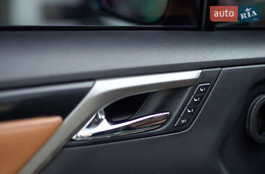Внедорожник / Кроссовер Lexus RX 2021 в 
