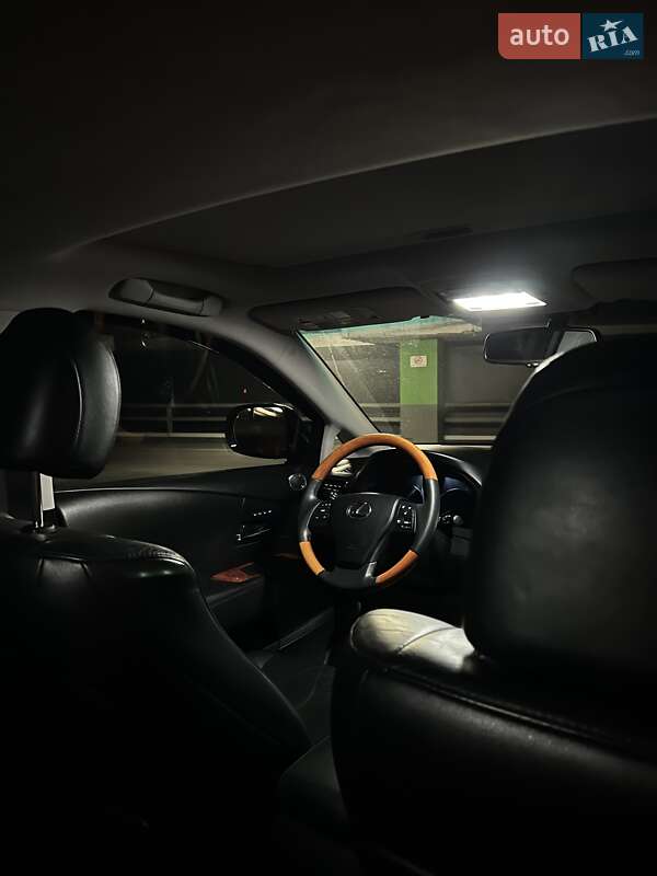 Внедорожник / Кроссовер Lexus RX 2010 в Киеве