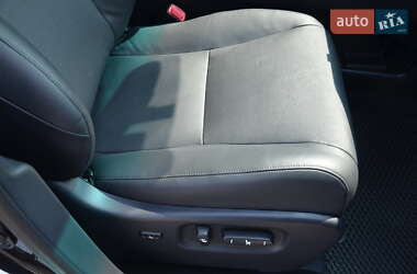 Внедорожник / Кроссовер Lexus RX 2013 в 