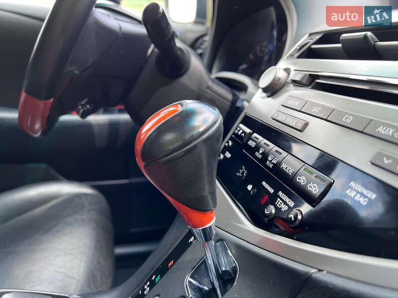 Внедорожник / Кроссовер Lexus RX 2010 в Турке