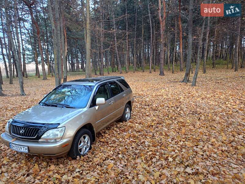 Внедорожник / Кроссовер Lexus RX 2002 в Балте