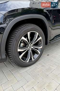 Внедорожник / Кроссовер Lexus RX 2020 в 