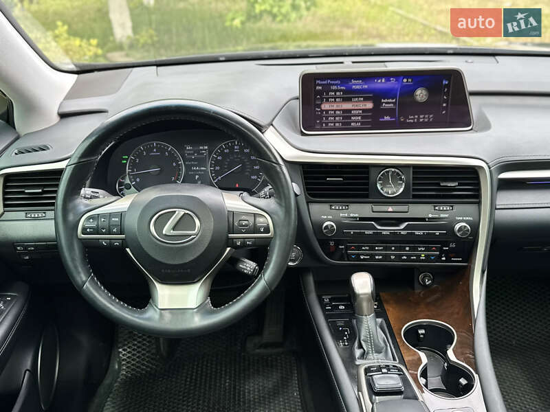 Позашляховик / Кросовер Lexus RX 2017 в Києві