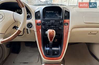 Внедорожник / Кроссовер Lexus RX 2001 в 