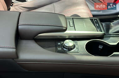 Внедорожник / Кроссовер Lexus RX 2021 в 