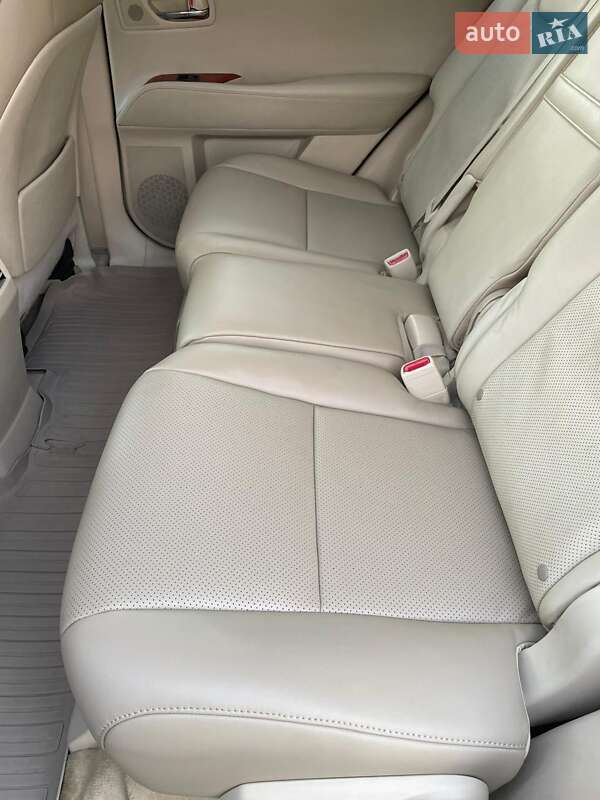 Внедорожник / Кроссовер Lexus RX 2011 в Черновцах