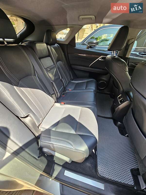 Внедорожник / Кроссовер Lexus RX 2017 в Киеве