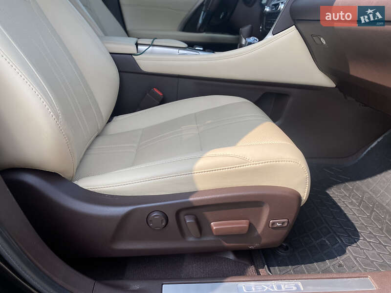 Позашляховик / Кросовер Lexus RX 2019 в Луцьку